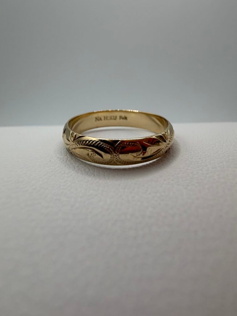 Hawaii Satin Scroll Pattern 14k Band