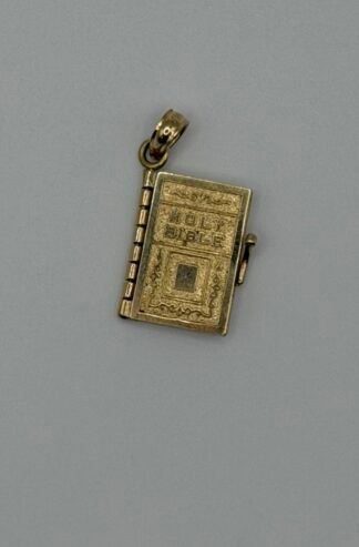 The Lords Prayer Bible Pendant with Functional Pages (14K Gold)