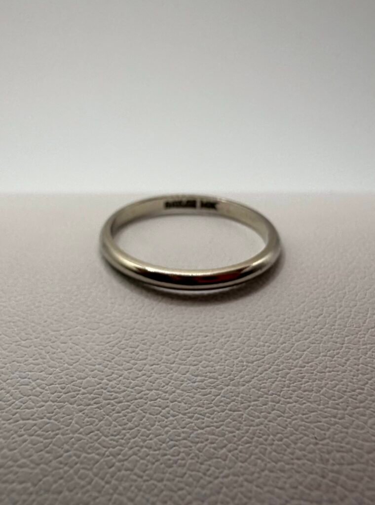 2mm Comfort Fit 14k White Gold Band - Size 6