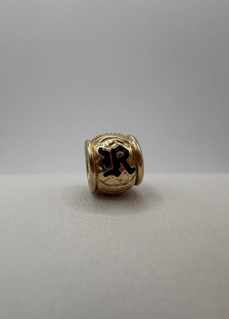 6mm x 7.2mm Tube Barrel Hawaiian Heirloom Pendant Letter R (14K Gold)