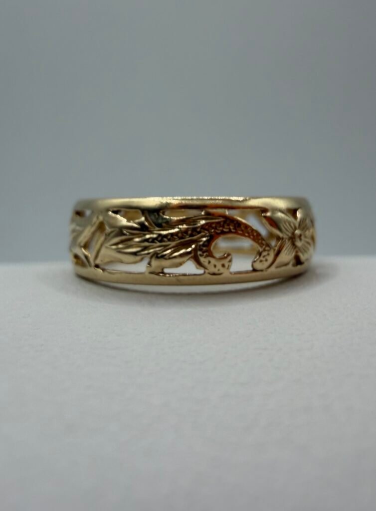 Hawaiian Heirloom Style 14k Gold Band - Size 6.25